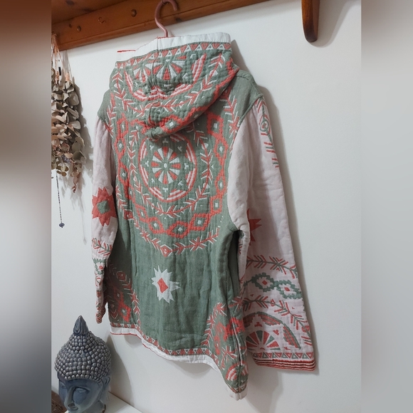 Hoodie upcycle - Picture 3 of 10